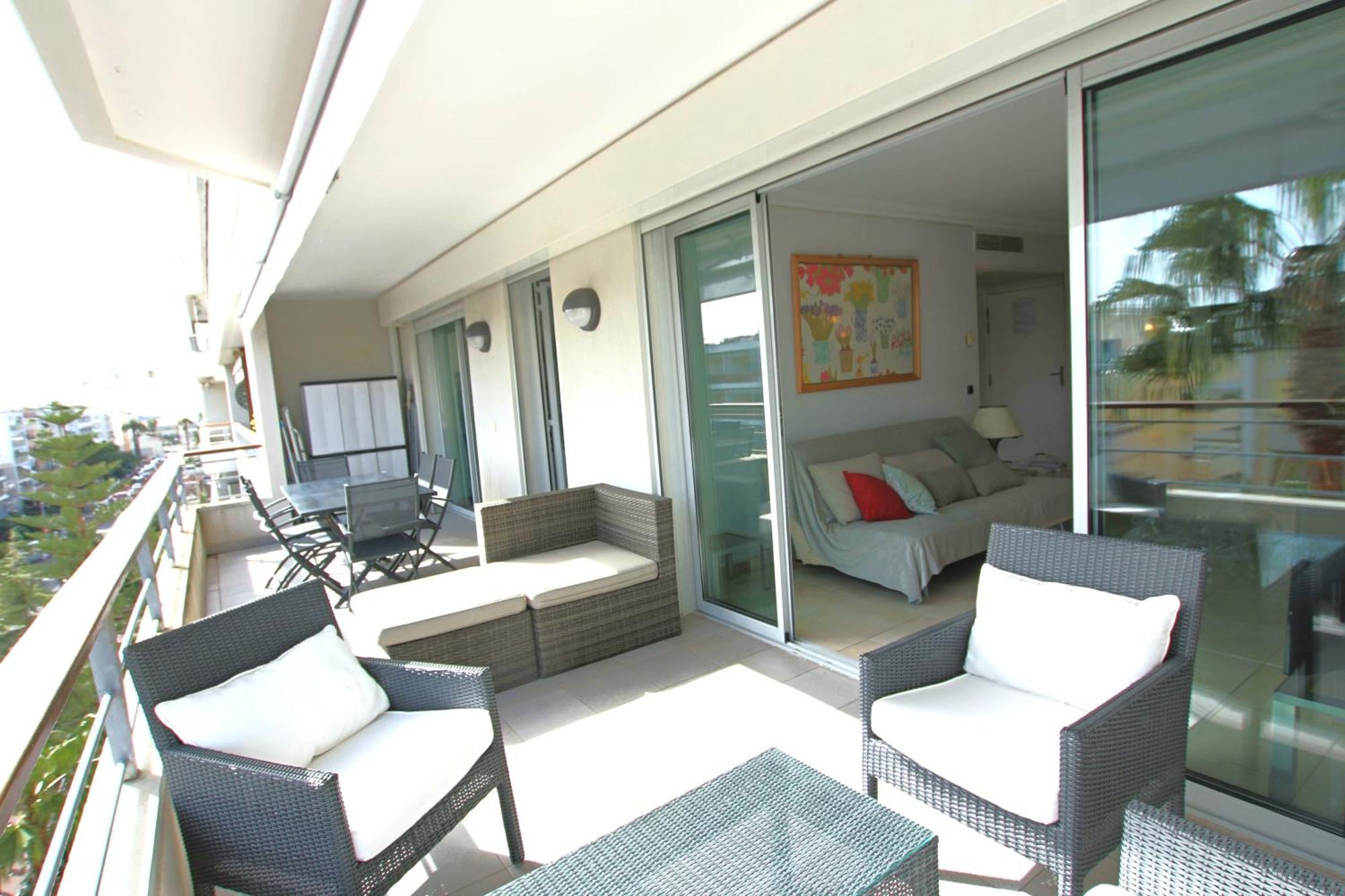 Fully Equipped Apartment With Large Terrace Lounge Area Cannes Eksteriør bilde